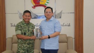 KASDAM XX/TUANKU IMAM BONJOL TERIMA KUNJUNGAN SILATURAHMI ANGGOTA DPD RI H. IRMAN GUSMAN, S.E., M.B.A., DI MAKODAM